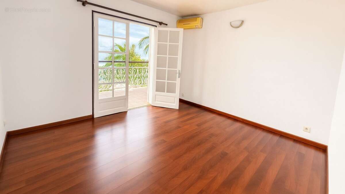 Maison à SAINT-DENIS