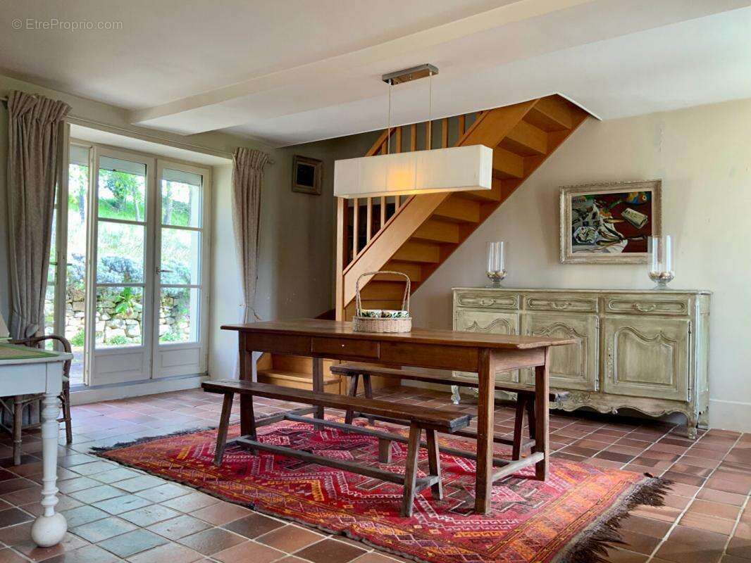Elégante maison en pierre au coeur de la nature - Vue foret & charme authentiques à Dormelles - photo 13
