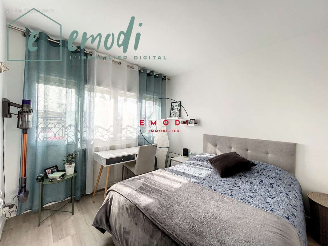 Maison à SAINT-MAUR-DES-FOSSES