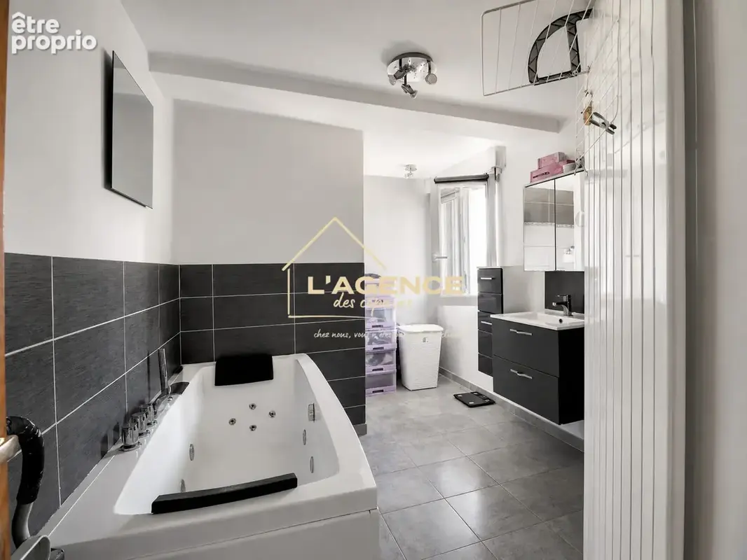 Maison 253 m² à Steenvoorde  - photo 8