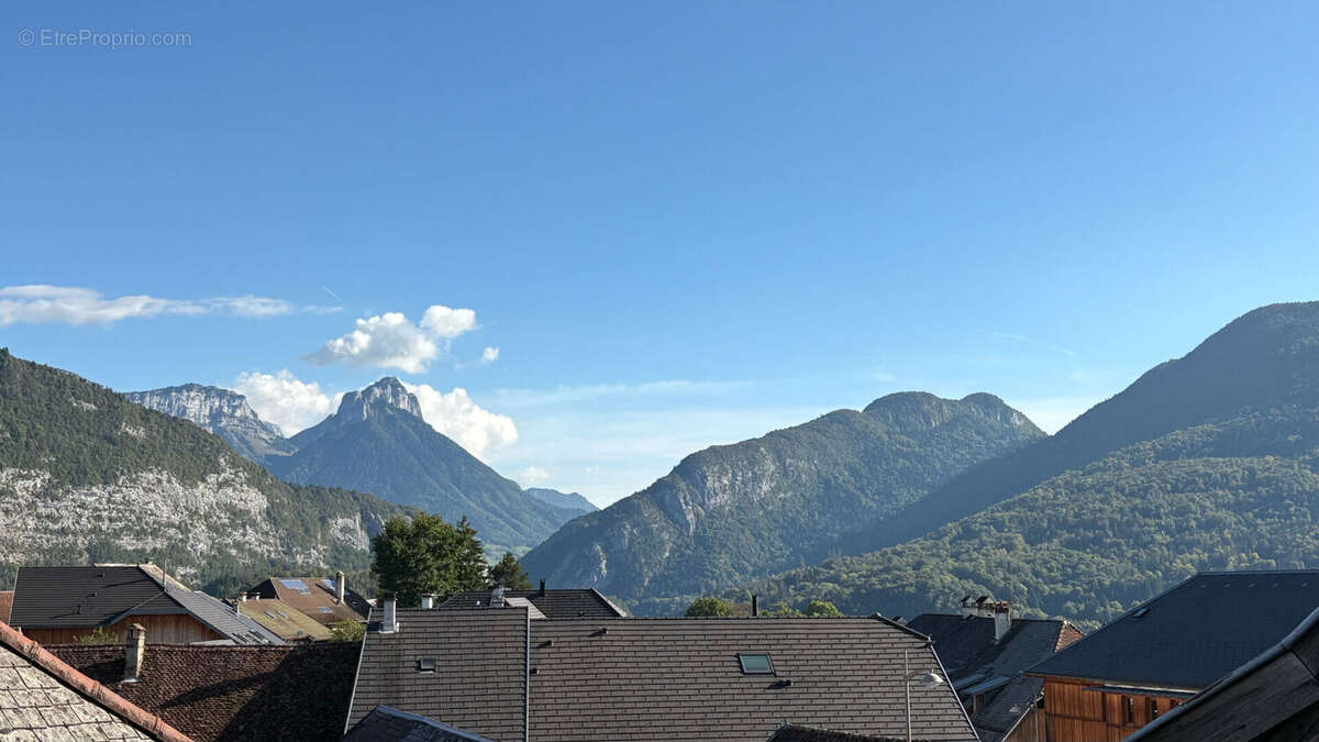 Appartement à NAVES-PARMELAN