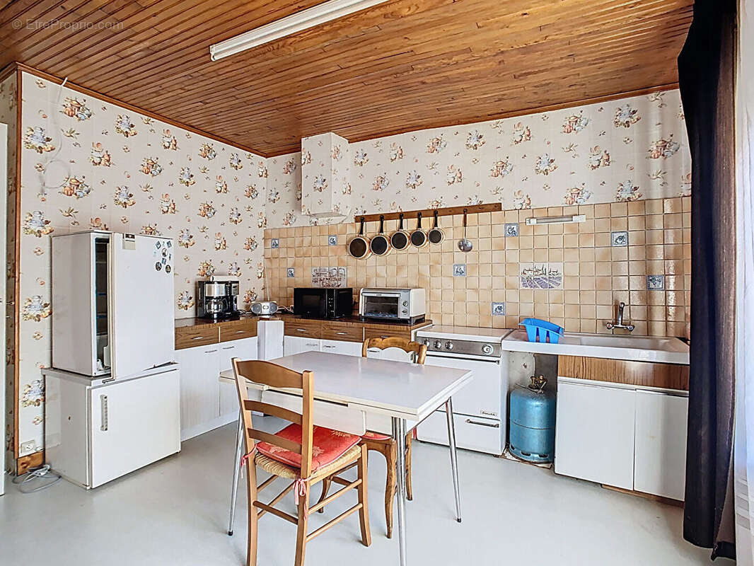Maison Pargny Sous Mureau 5 pièce(s) 142.83 m2 - photo 9