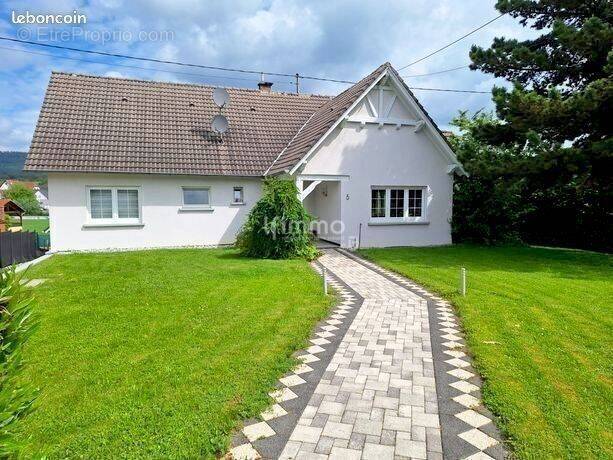 Maison à PREUSCHDORF