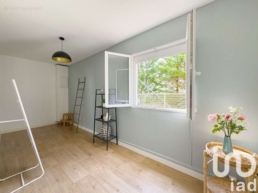 Maison 262 m² à Artigues-Pres-Bordeaux  - photo 9