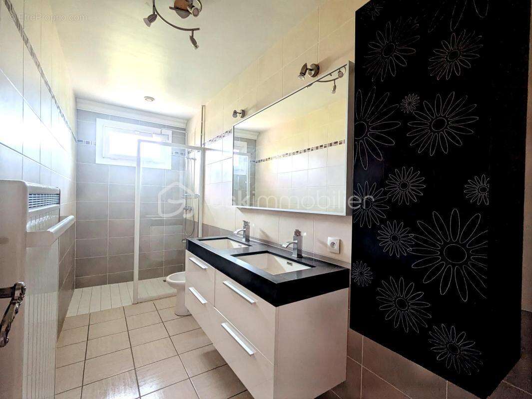 Maison familiale – 124 m² habitables + sous-sol complet aménagé – Basse-Ville d’Auch - photo 13