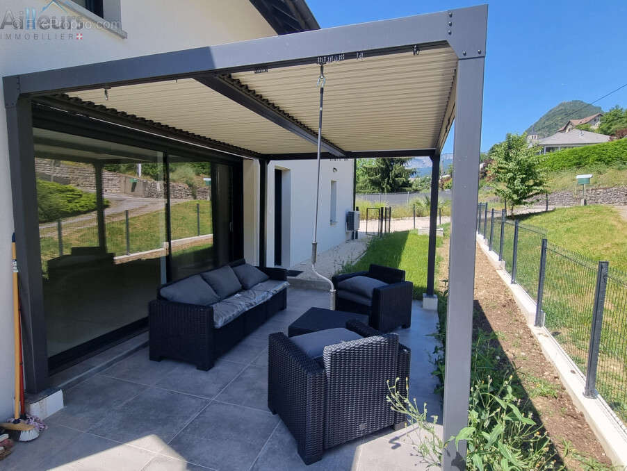 Maison à SAINT-JEOIRE-PRIEURE