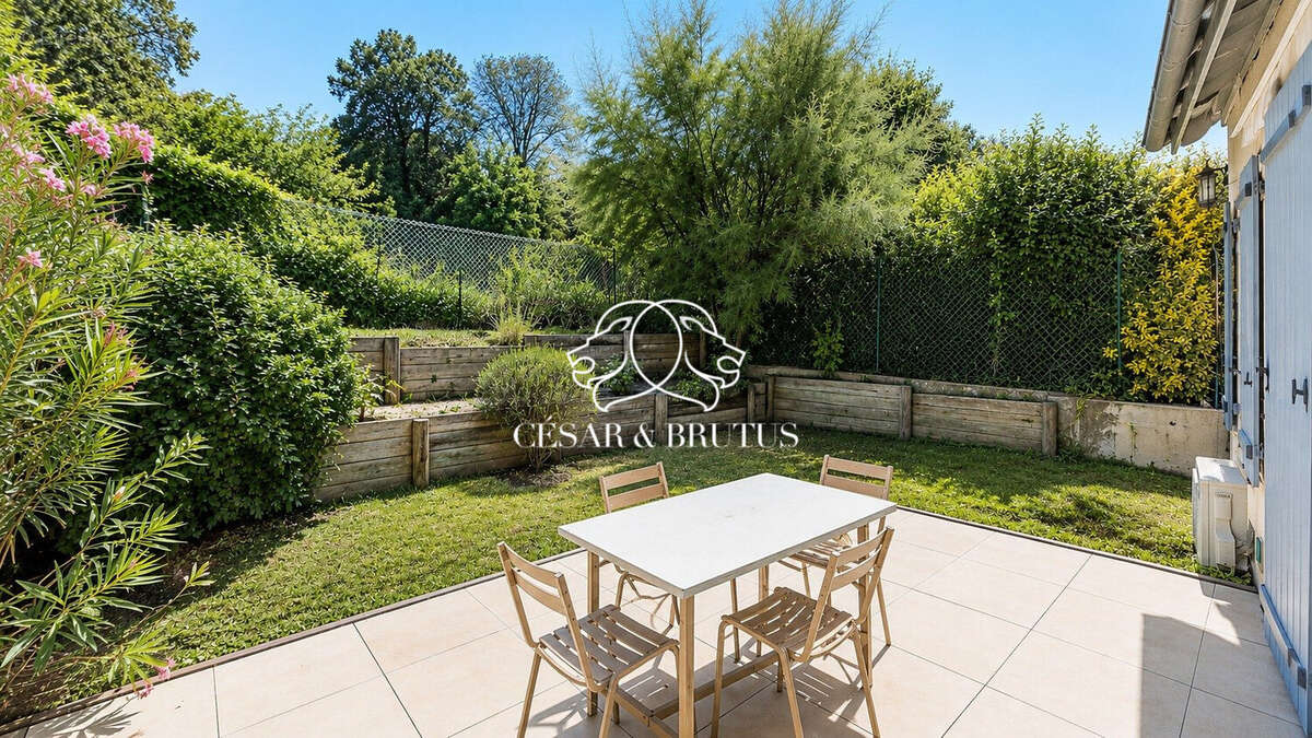 Maison 106 m² à Saint-Germain-Au-Mont-D'or  - photo 2