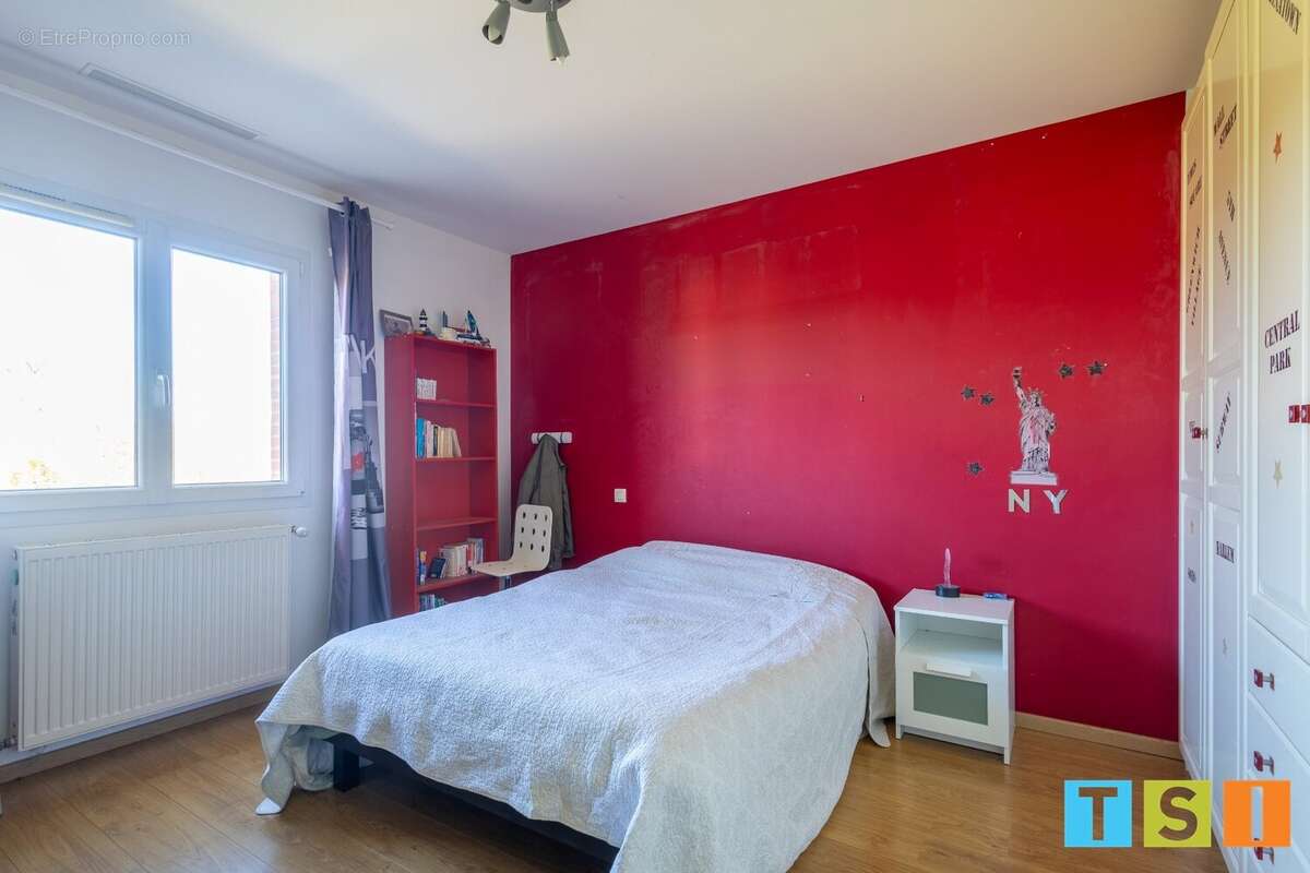 Maison à MONTESQUIEU-VOLVESTRE