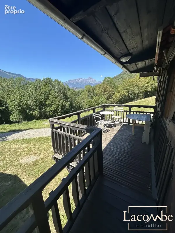 Maison 184 m² à Venthon  - photo 2