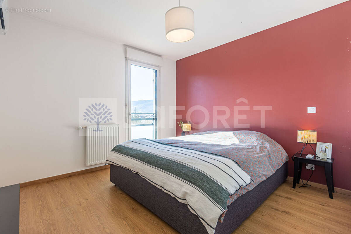 Agence immobiliere laforet - "agave" - appartement t3 traversant de 78,80 m² - balcons - garage en sus - dernier etage - vue deg - photo 10
