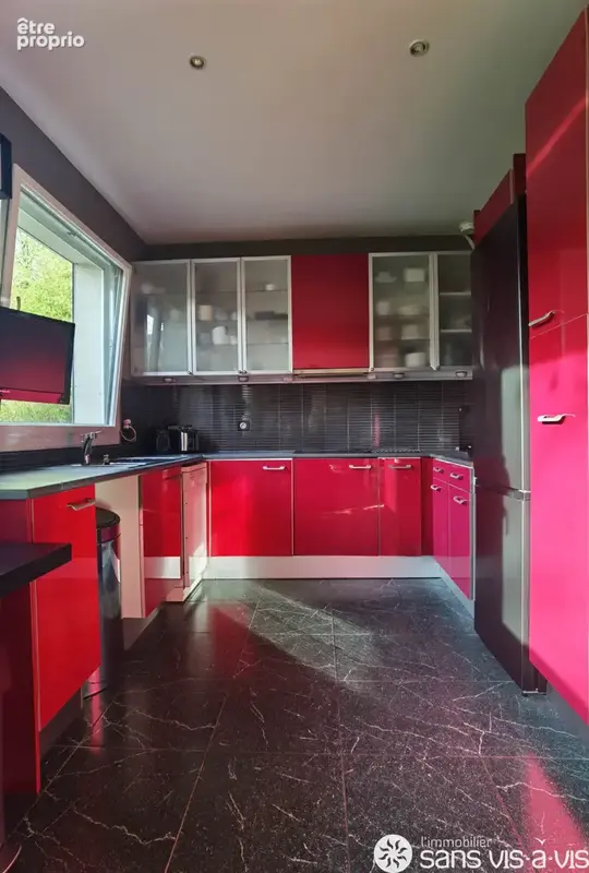 Suresnes, limite Puteaux - rue des bas Rogers - Duplex de 94.31m2 en RDJ (+1) avec balcon, cave et box - photo 7