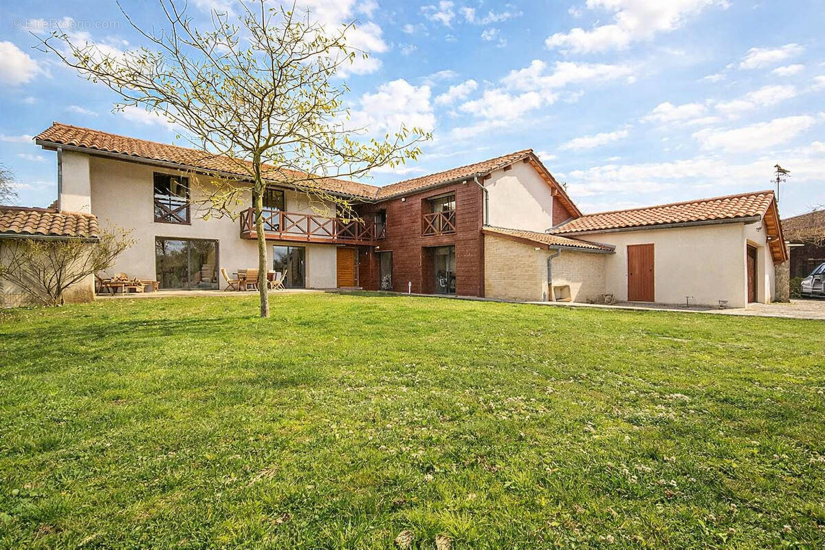 Maison à ILLIAT