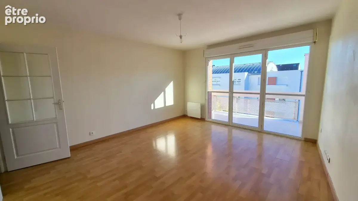 Appartement T3 - 64.5 m² - TOURS - photo 2