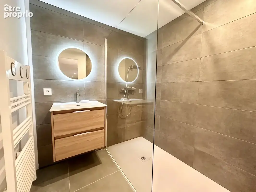 Maison 160 m² à Saint-Genies-Bellevue  - photo 9