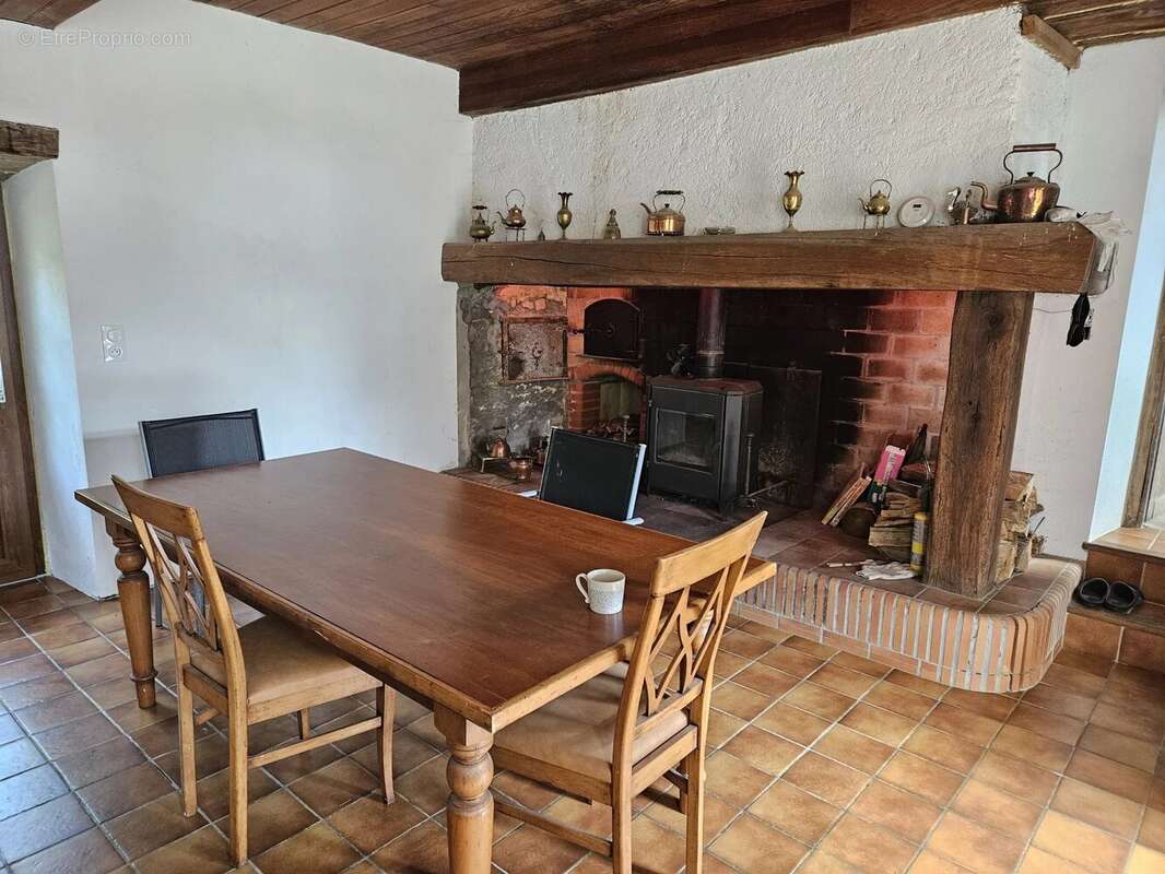 Maison à CROUSEILLES