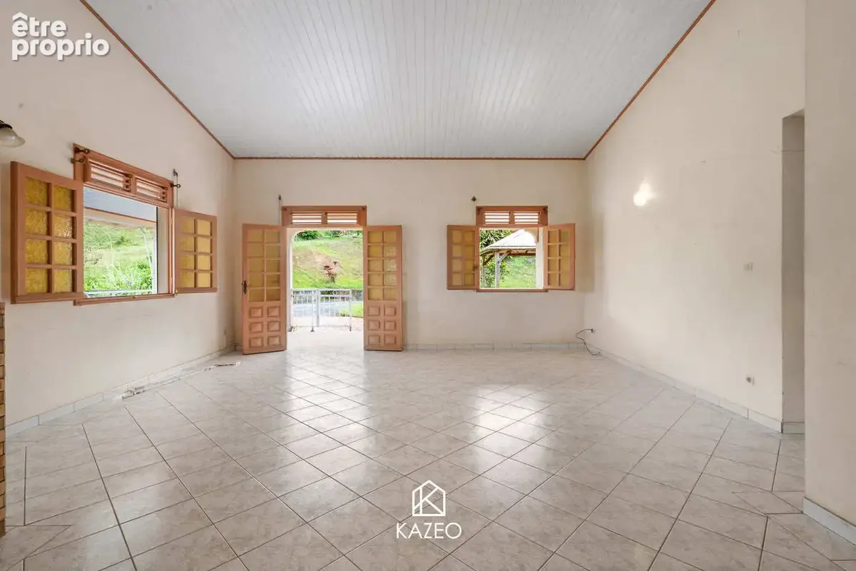 Maison 4 pièces 140 m² à vendre à Sainte-Luce (97228) - photo 8