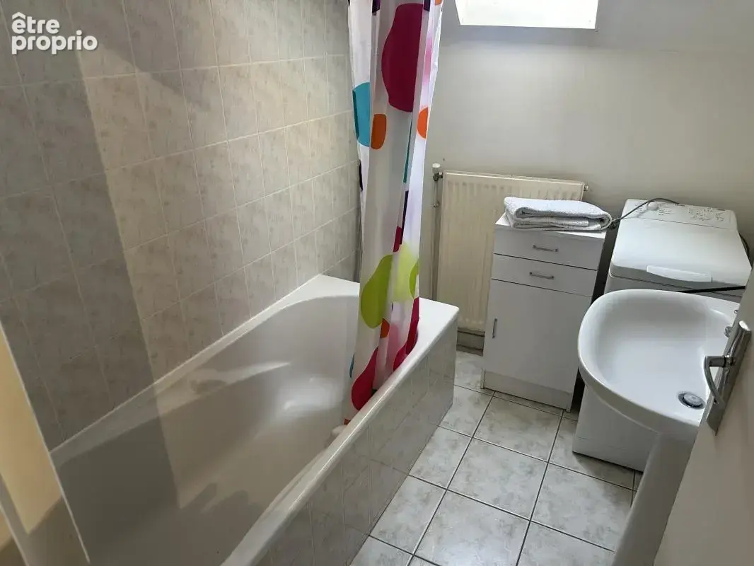 Murs de restaurant et 3 appartements T3 - photo 28