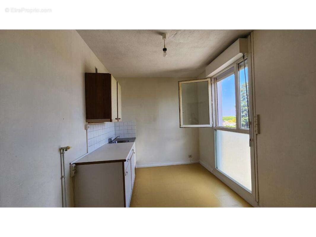Appartement F2 - photo 15