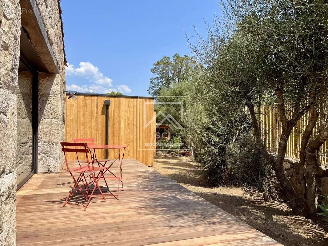 Maison à PORTO-VECCHIO