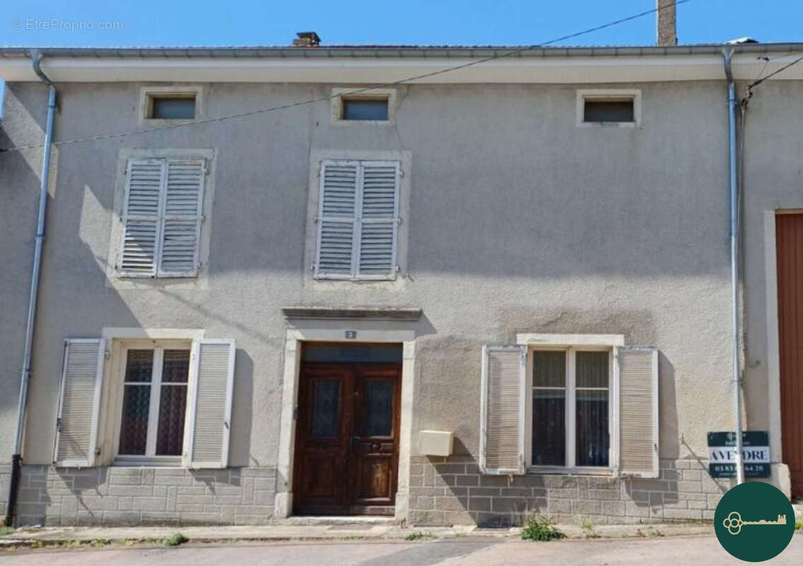 Maison à DOMEVRE-EN-HAYE