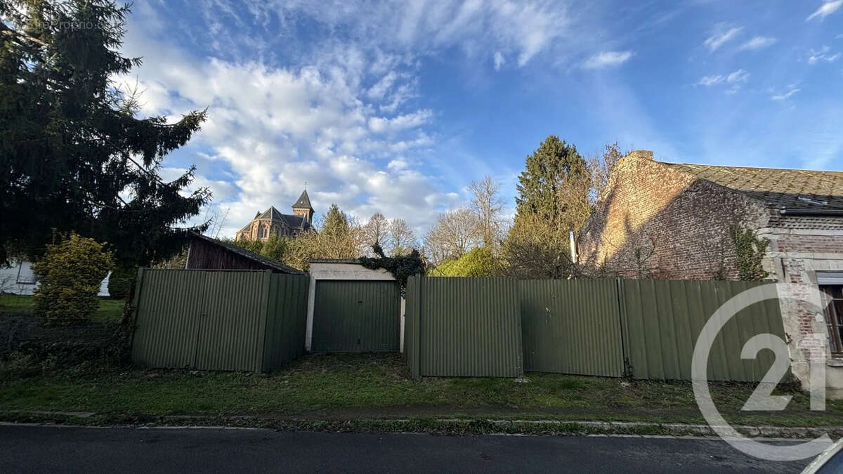 Terrain à BRANCOURT-LE-GRAND