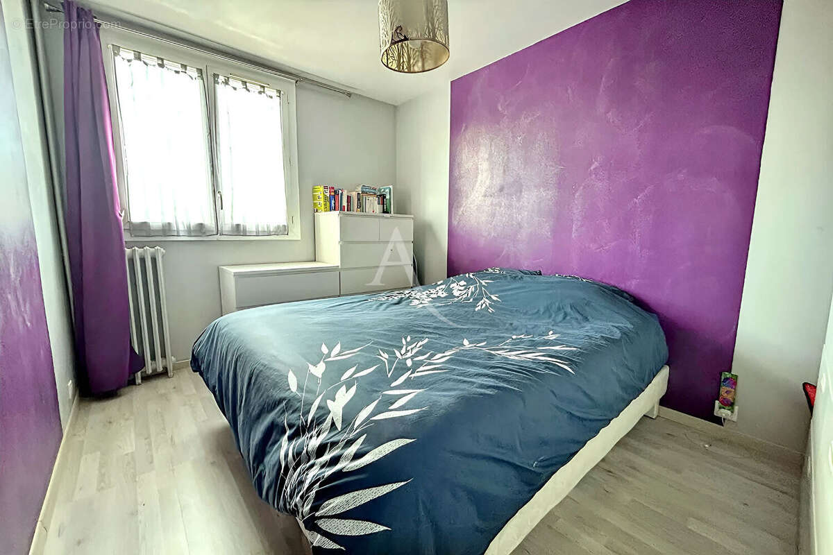 Appartement à SAINT-MAUR-DES-FOSSES