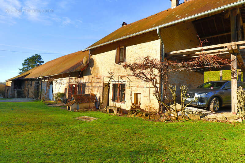 Maison à TOURMONT