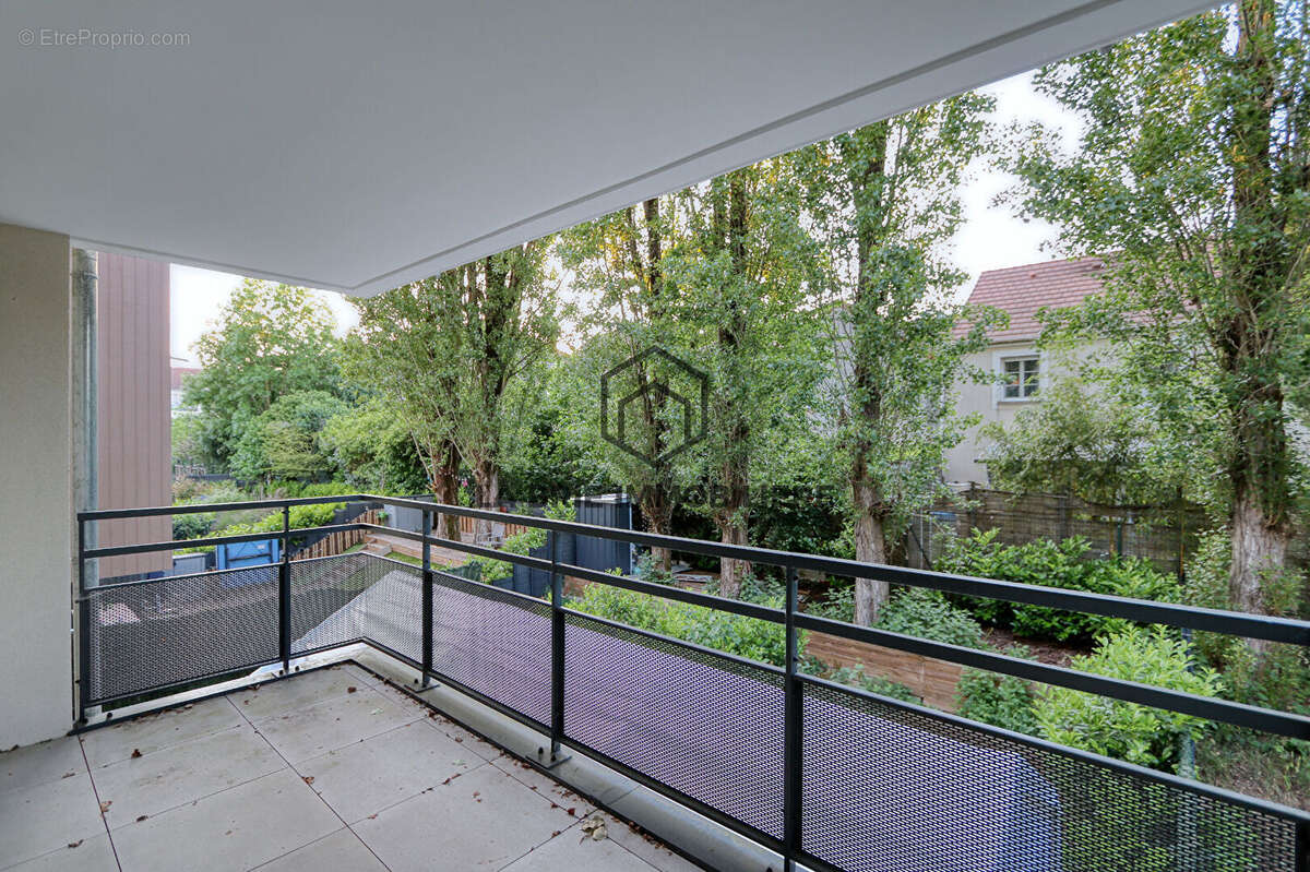 Appartement à PONTAULT-COMBAULT