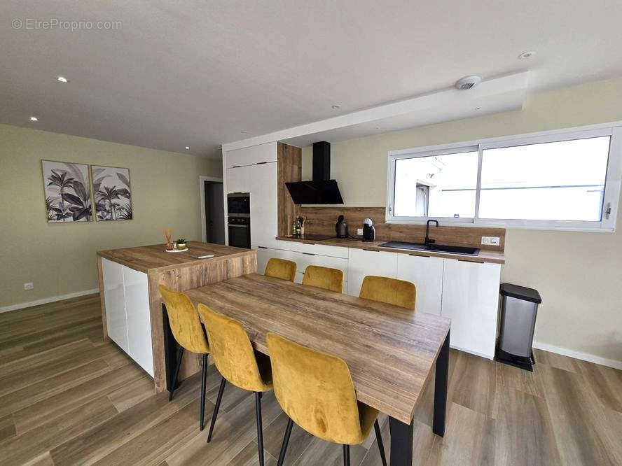 Maison à SAINT-HILAIRE-DE-RIEZ