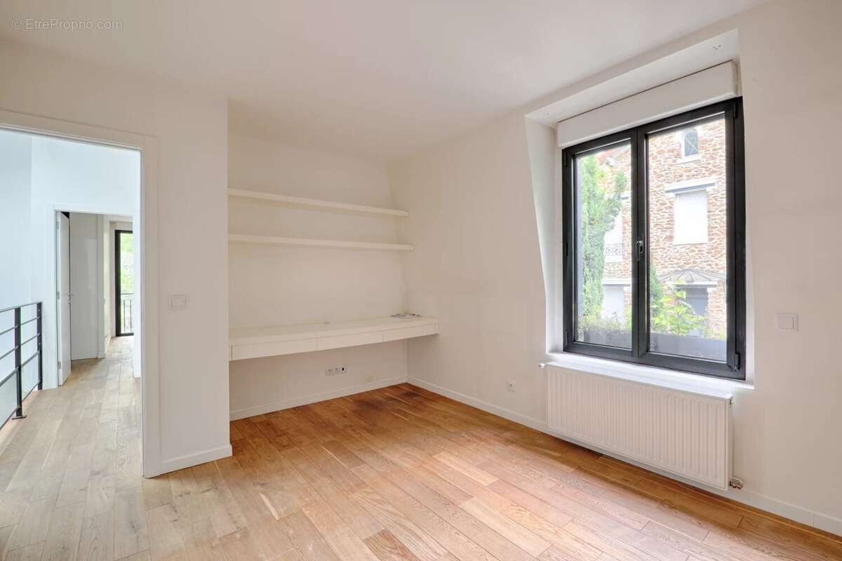 Maison à SAINT-MAUR-DES-FOSSES