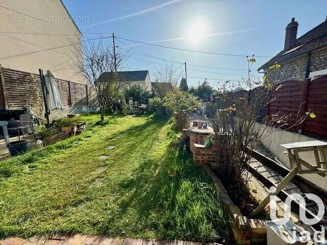 Photo 2 - Maison à SARCELLES