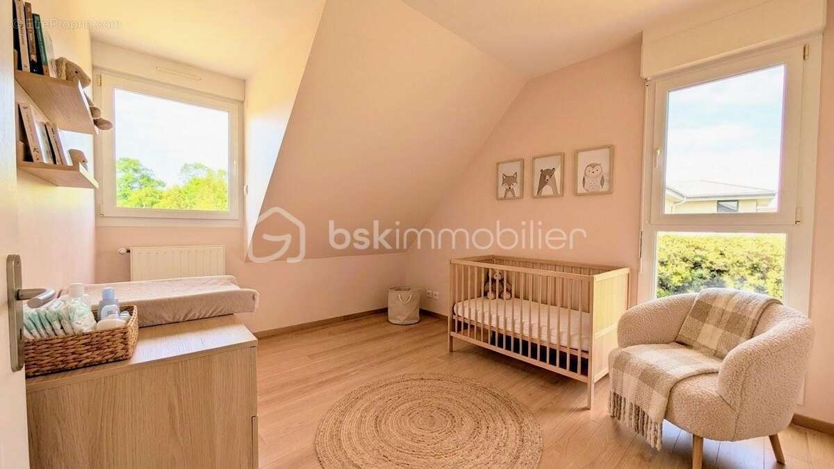 Maison familiale de caractère pensée pour recevoir et partager - photo 18