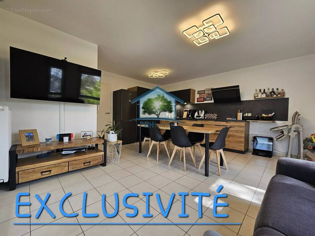 Appartement à SEREZIN-DU-RHONE