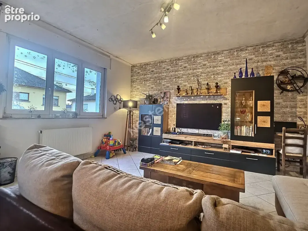 Maison Forbach - 3 Chambres - 137 m2 - Rue calme - proche commodités - Terrain 6,01 ares - photo 4