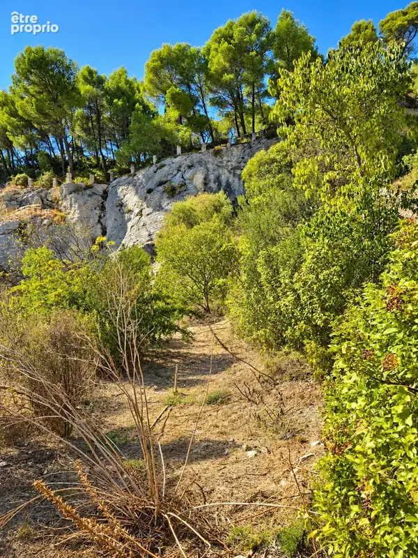 Photo Terrain à Villeneuve-Les-Avignon au prix de 470 270€