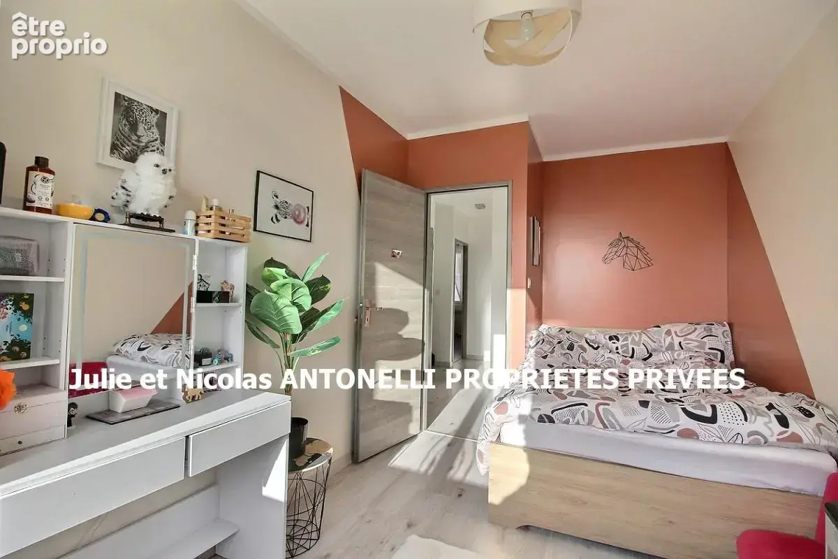 Saint Just Malmont 43240 Maison de ville 197 m² quatre chambres garage et jardin - photo 10