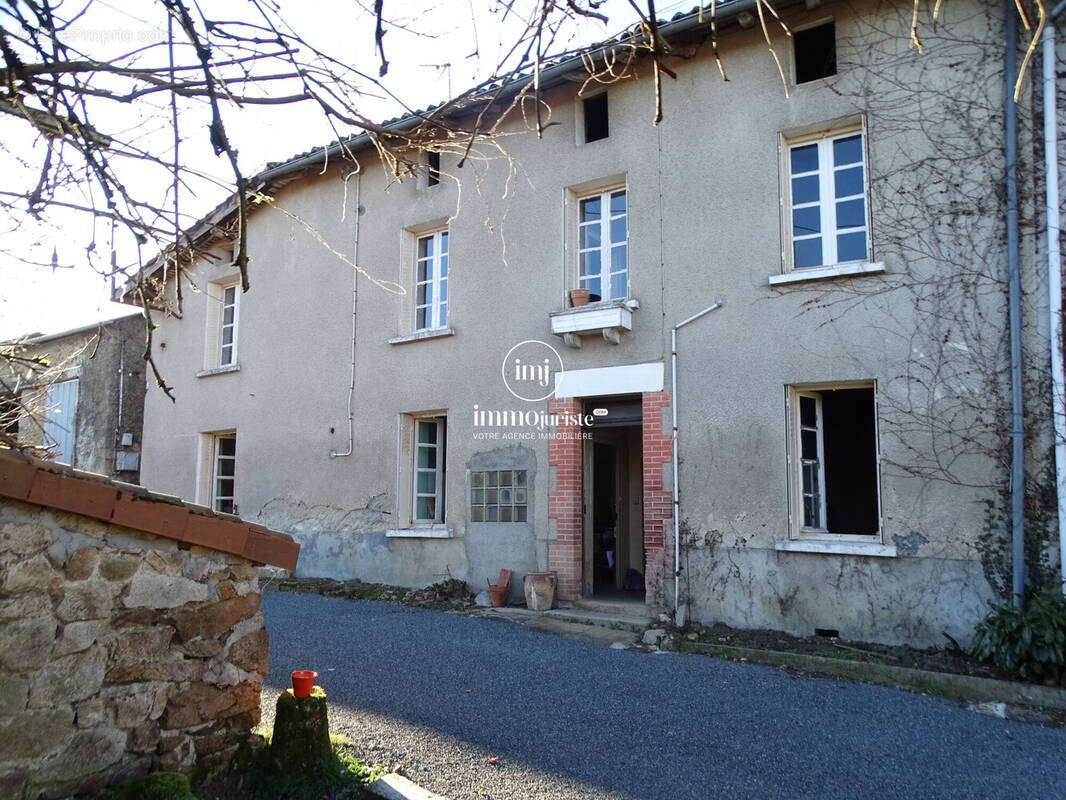 Maison à SAINT-VICTURNIEN