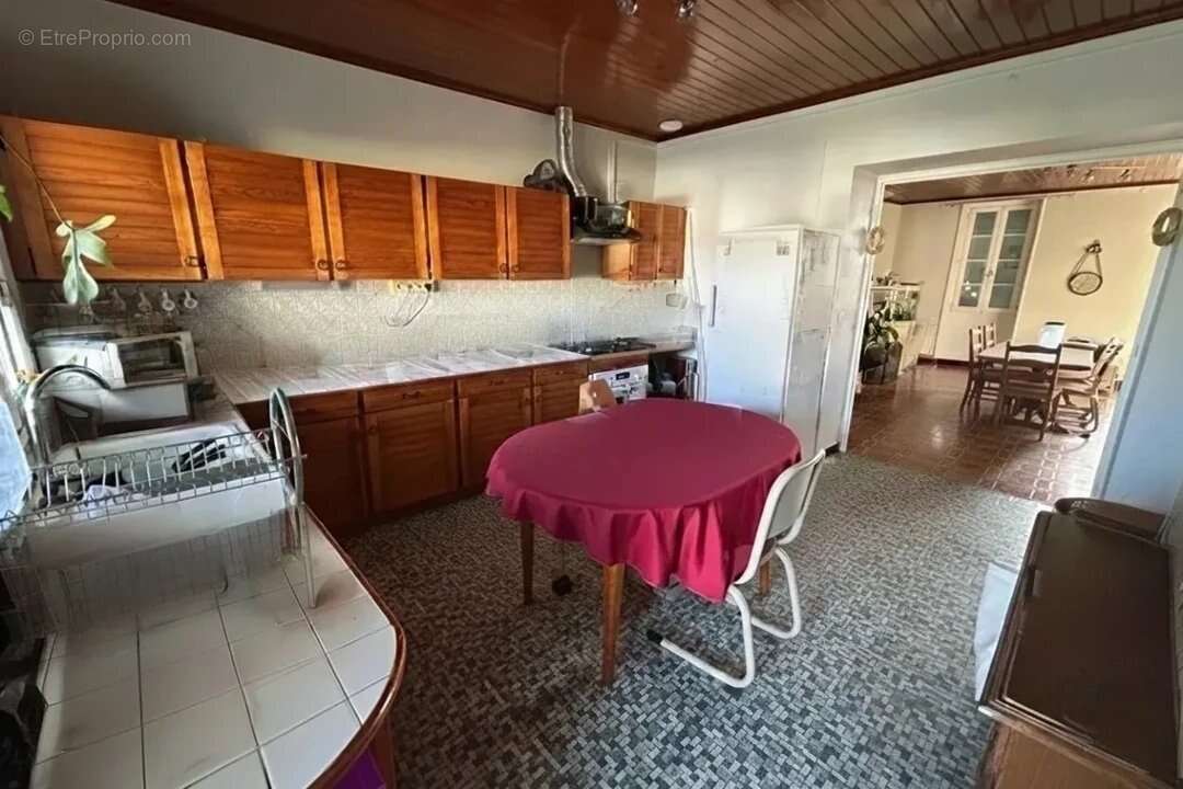 Maison à SAINT-CREPIN