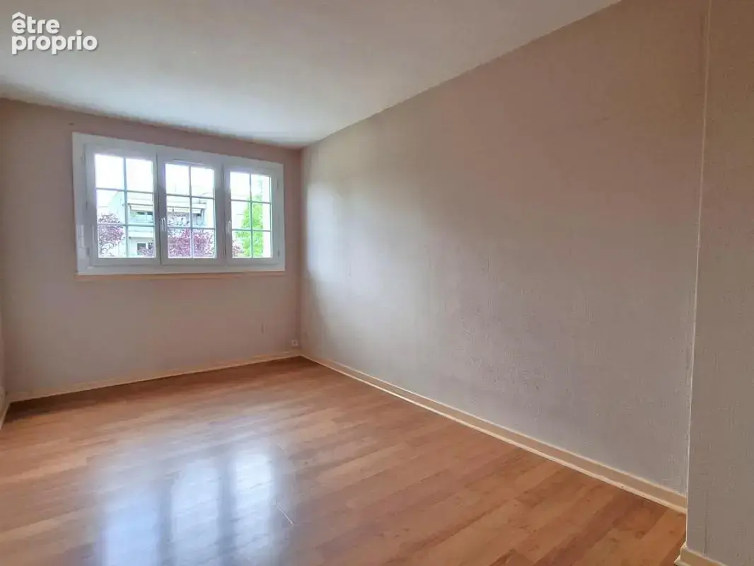 Maison 5 pièces 94 m² à vendre à Chassieu (69680) - photo 10