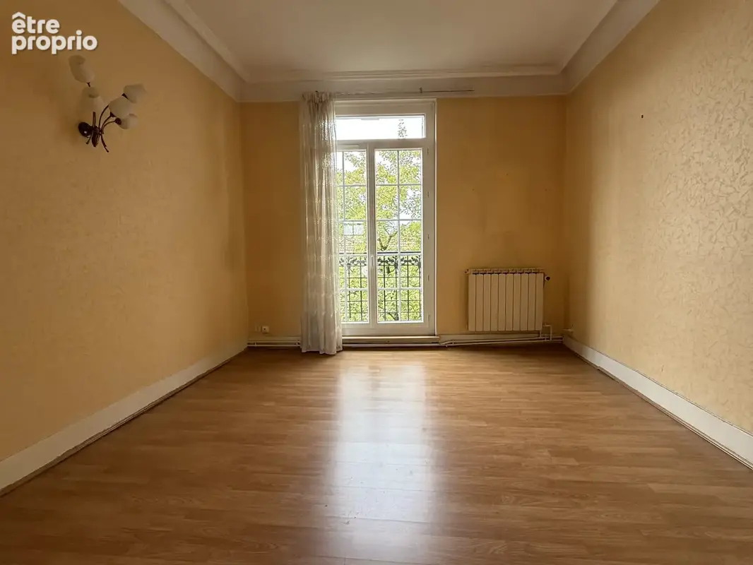 Appartement t4 - proche gare a rafraichir - photo 5