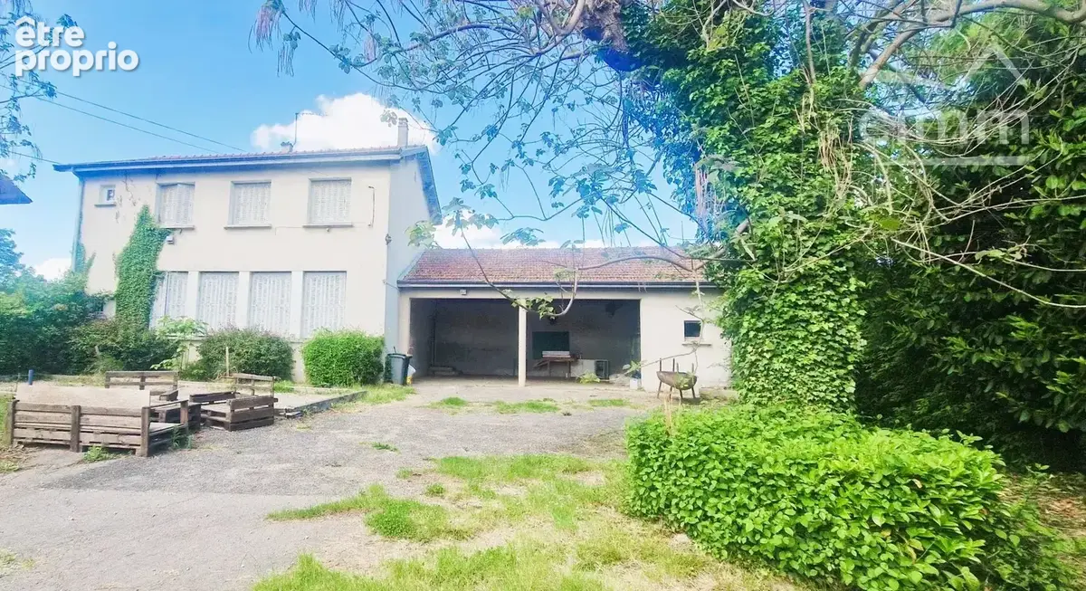 Maison à LA TOUR-DU-PIN