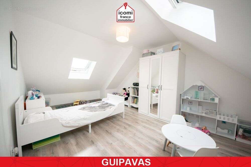 Maison à GUIPAVAS