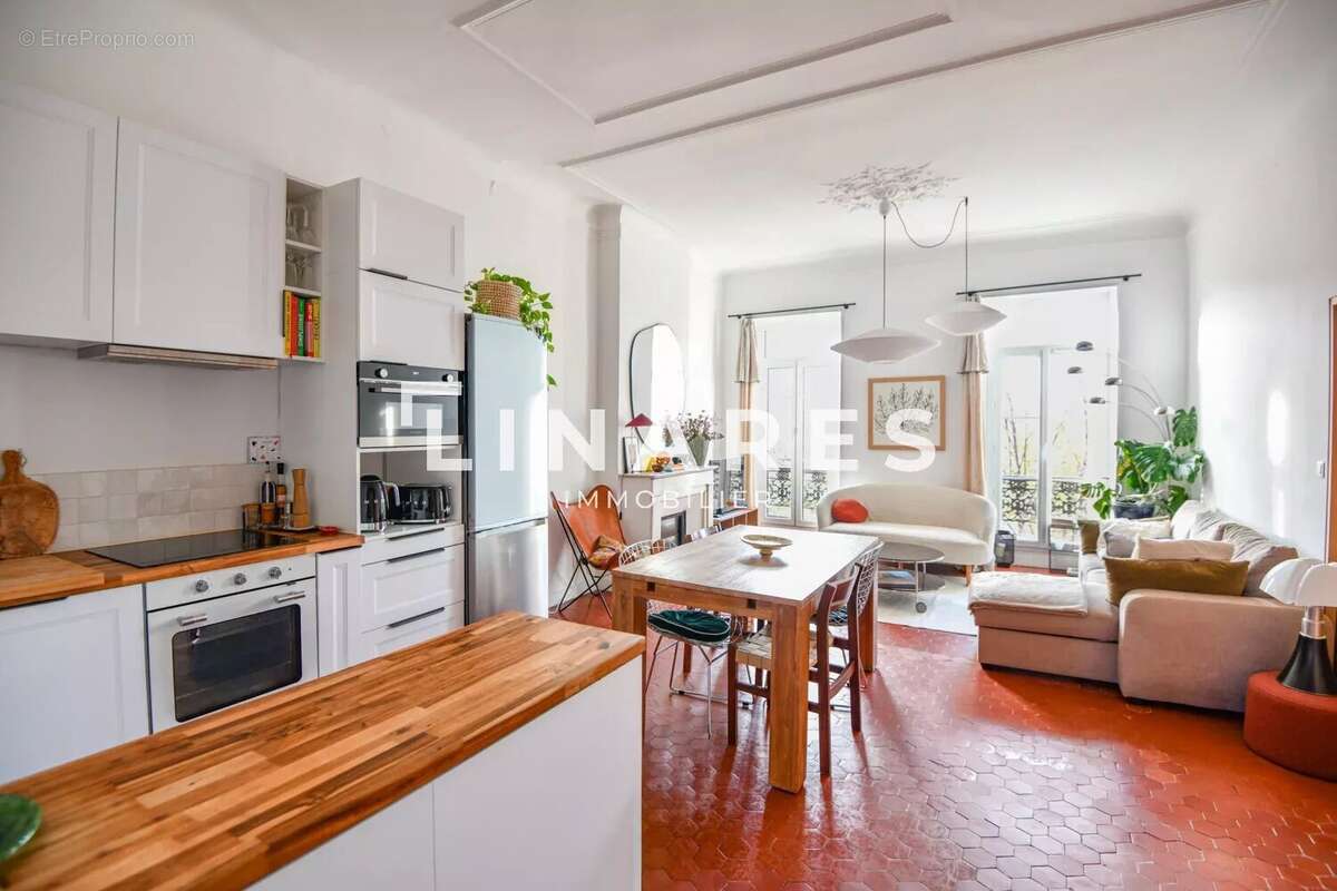 Appartement à MARSEILLE-5E