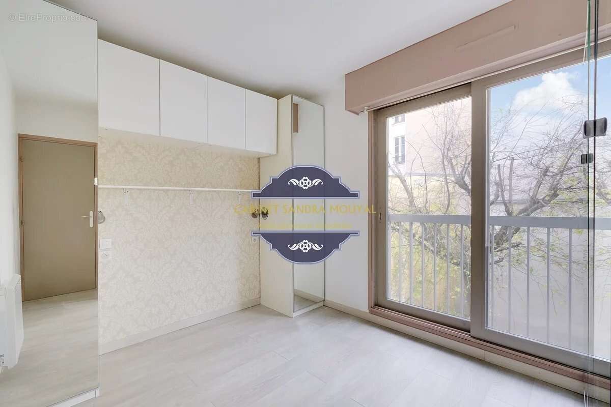 Appartement à PARIS-15E