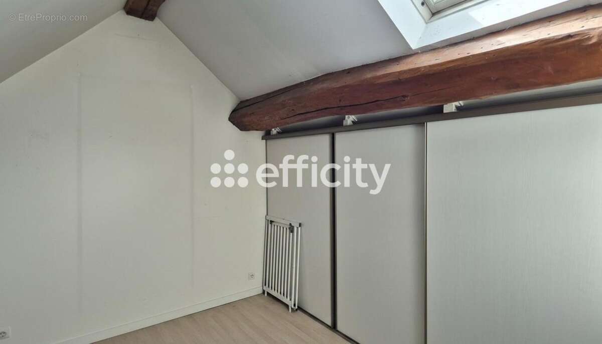 Maison 203 m² à Baule  - photo 10