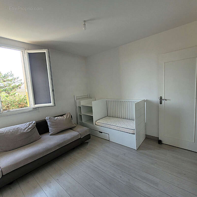 Appartement à NOZAY