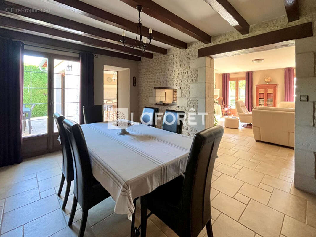 Maison à CHERMIGNAC