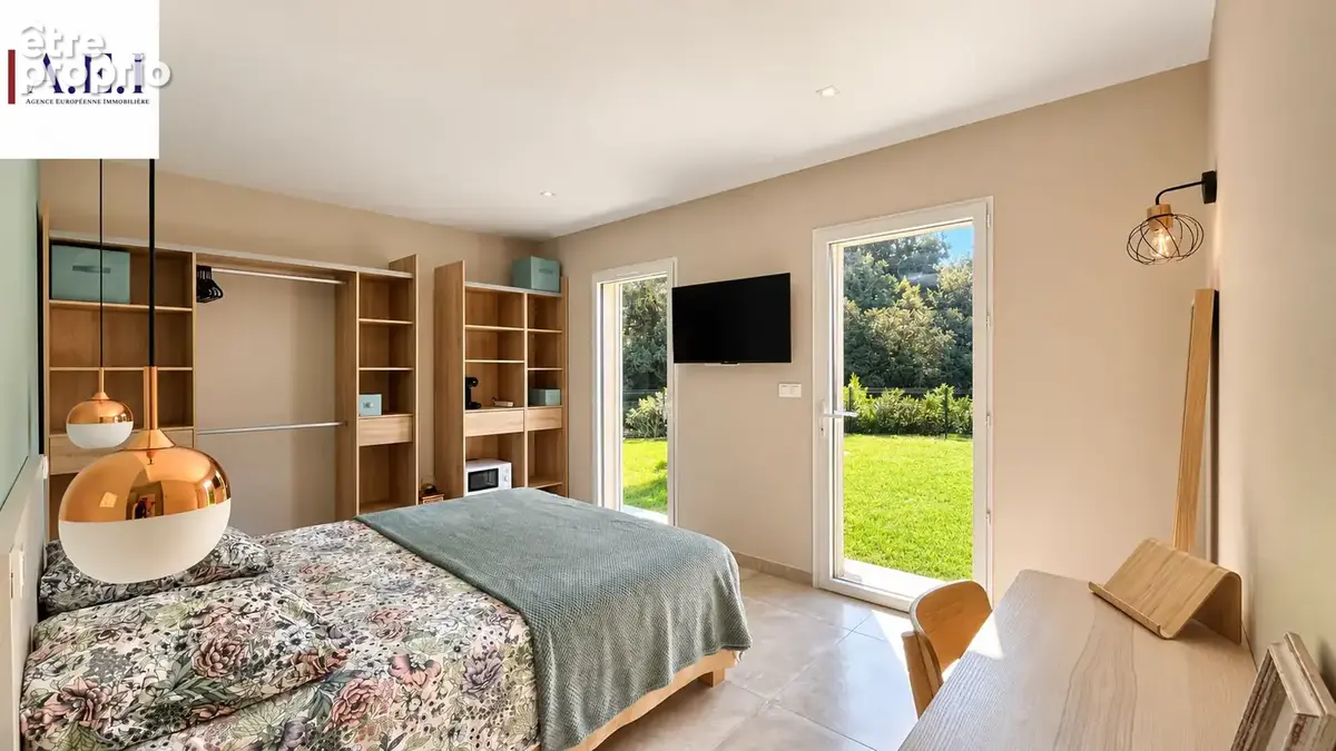 La Seyne sur mer - Fabrégas - Villa de plain-pied avec piscine & garage - photo 21