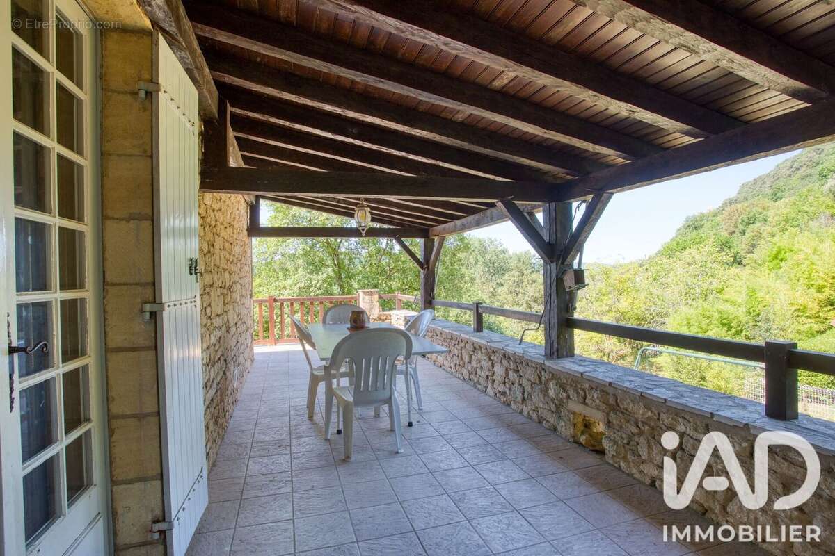 Maison 186 m² à Beynac-Et-Cazenac  - photo 8
