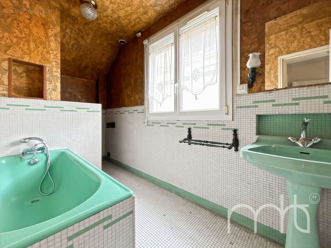 Maison à BOIS-COLOMBES